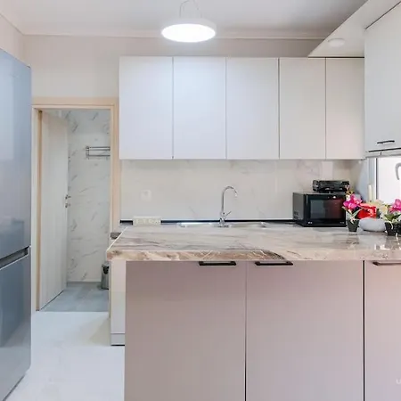 Artistic Flair 3-bdrm Maison, 90m To Beach Casa vacanze *
