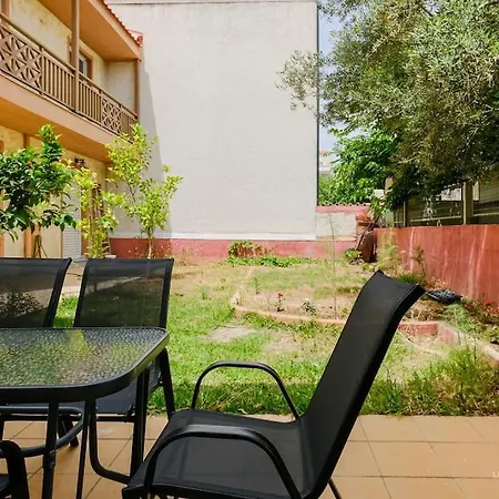 Casa vacanze Artistic Flair 3-bdrm Maison, 90m To Beach *